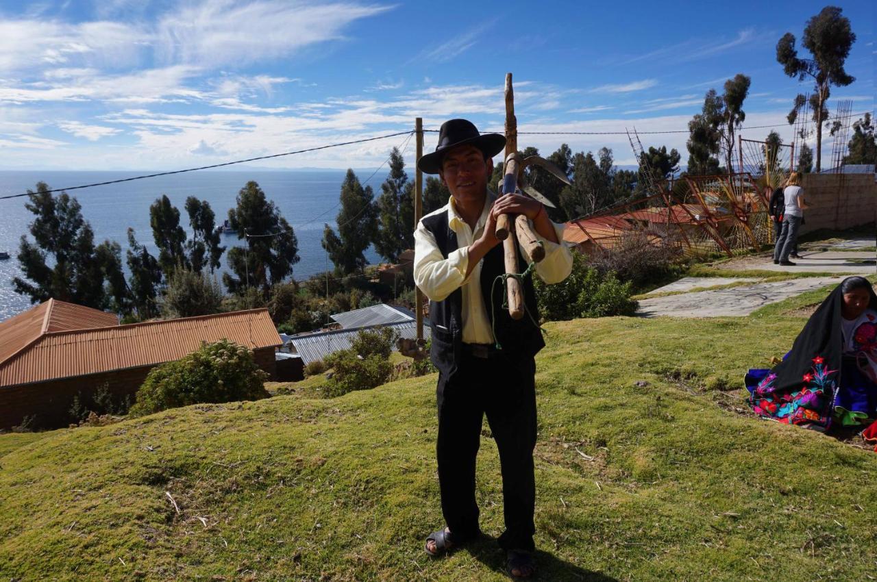 Tikawasi Homestay Comunidad Pueblo Isla Amantani Jose Luis Ocosuyo Kültér fotó